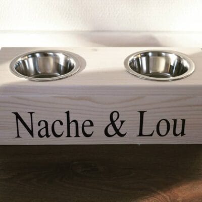 kattenvoerbak van hout gepersonaliseerd white wash