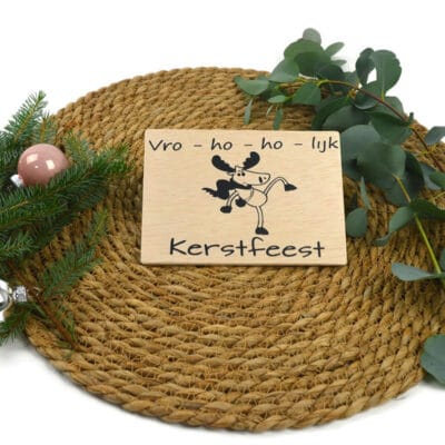 Houten kerstkaart vro-ho-lijk kerstfeest